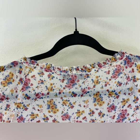 Decree sheer 3/4 sleeve floral blouse, super feminine, ruffles, tie, size XL - Picture 10 of 11